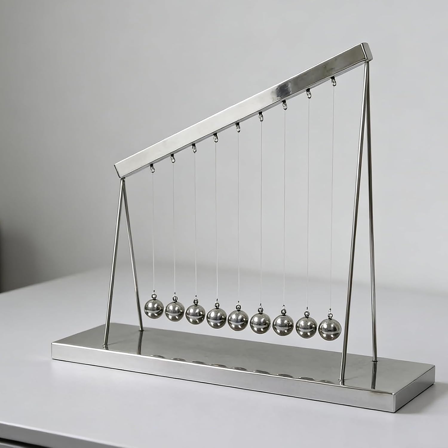 10 Beads Newtons Cradle Balance Balls, Science Physics Gadget Desktop Decoration Kinetic Motion Toy, Home Office Ornaments Desk Gadgets Gift, for Home and Office