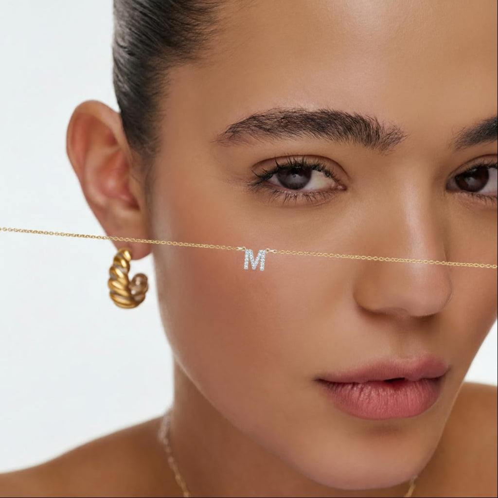 OAK & LUNA - 14K Solid Gold A-Z Initial Necklace with Diamonds – Dainty Diamond Letter Necklace – Custom Fine Jewelry Gift for Women