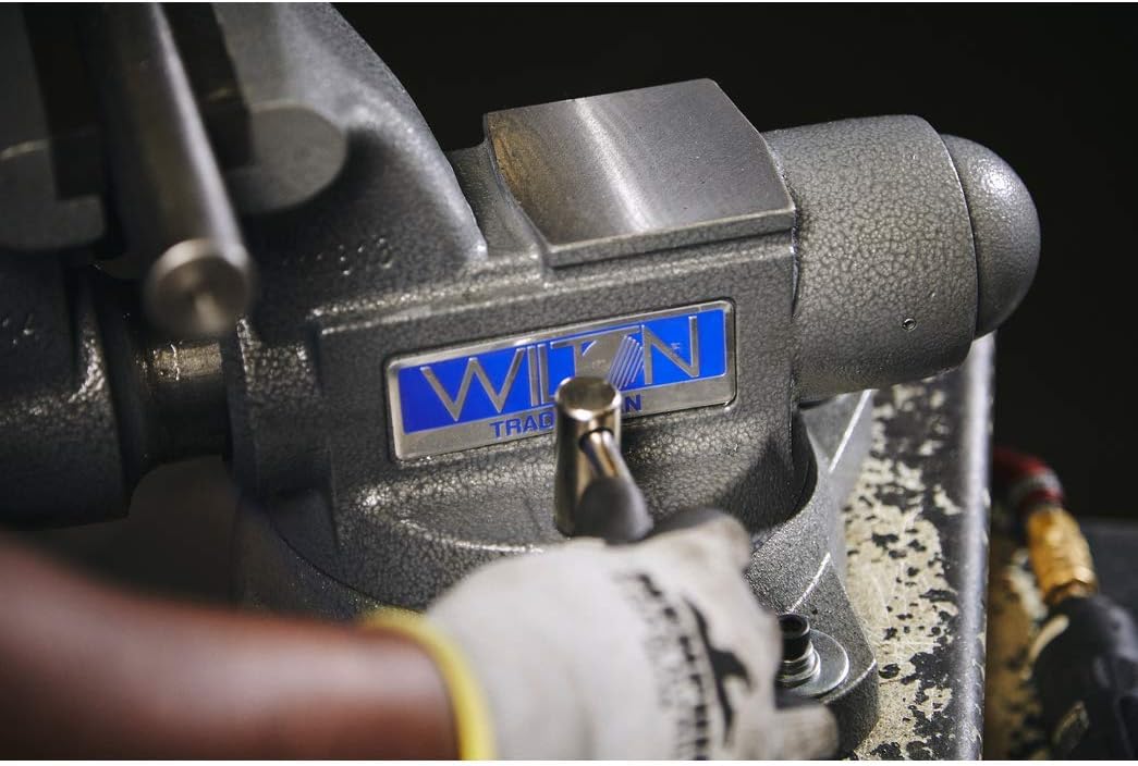 Wilton Tradesman Bench Vise, 6-1/2' Jaw (Width 6', Max Opening 4') Throat (Model 1765), Gray