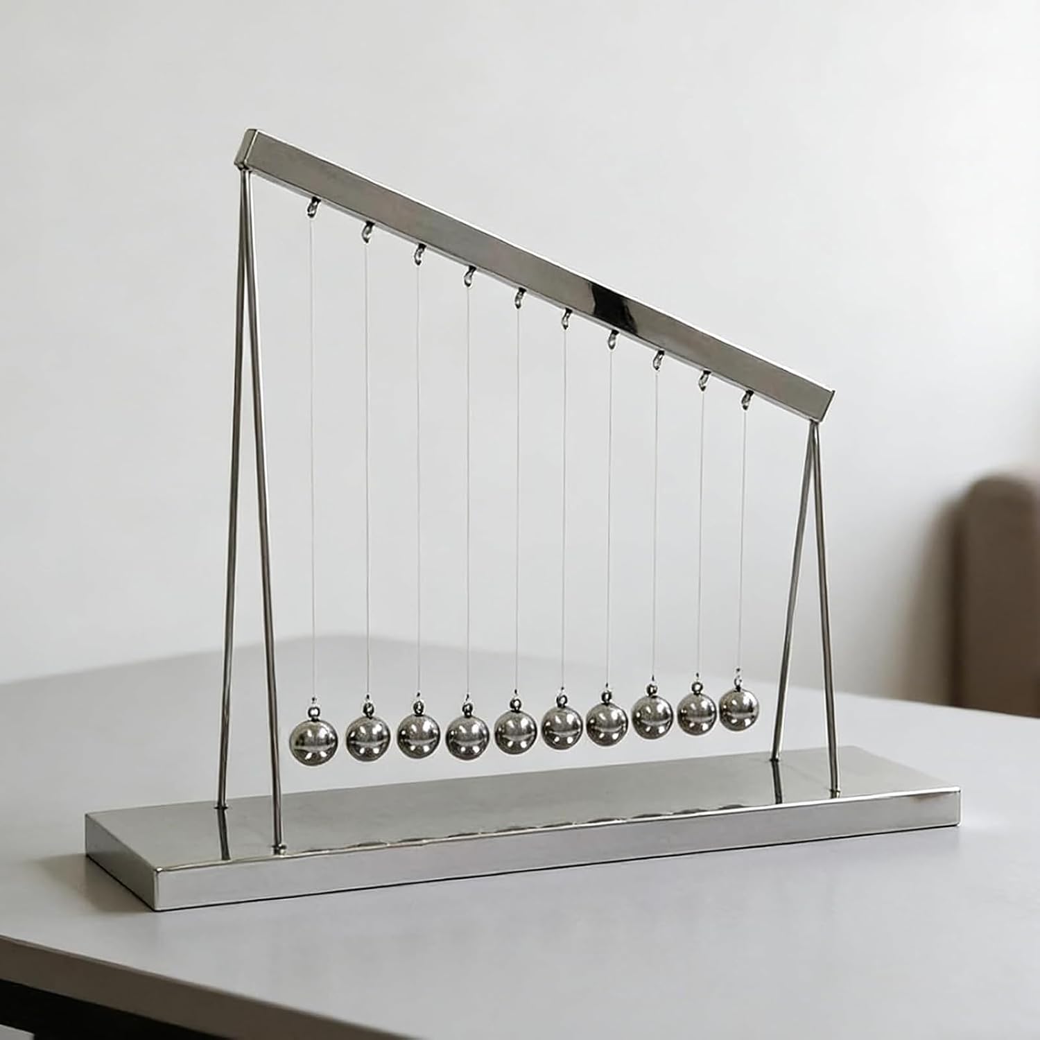 10 Beads Newtons Cradle Balance Balls, Science Physics Gadget Desktop Decoration Kinetic Motion Toy, Home Office Ornaments Desk Gadgets Gift, for Home and Office