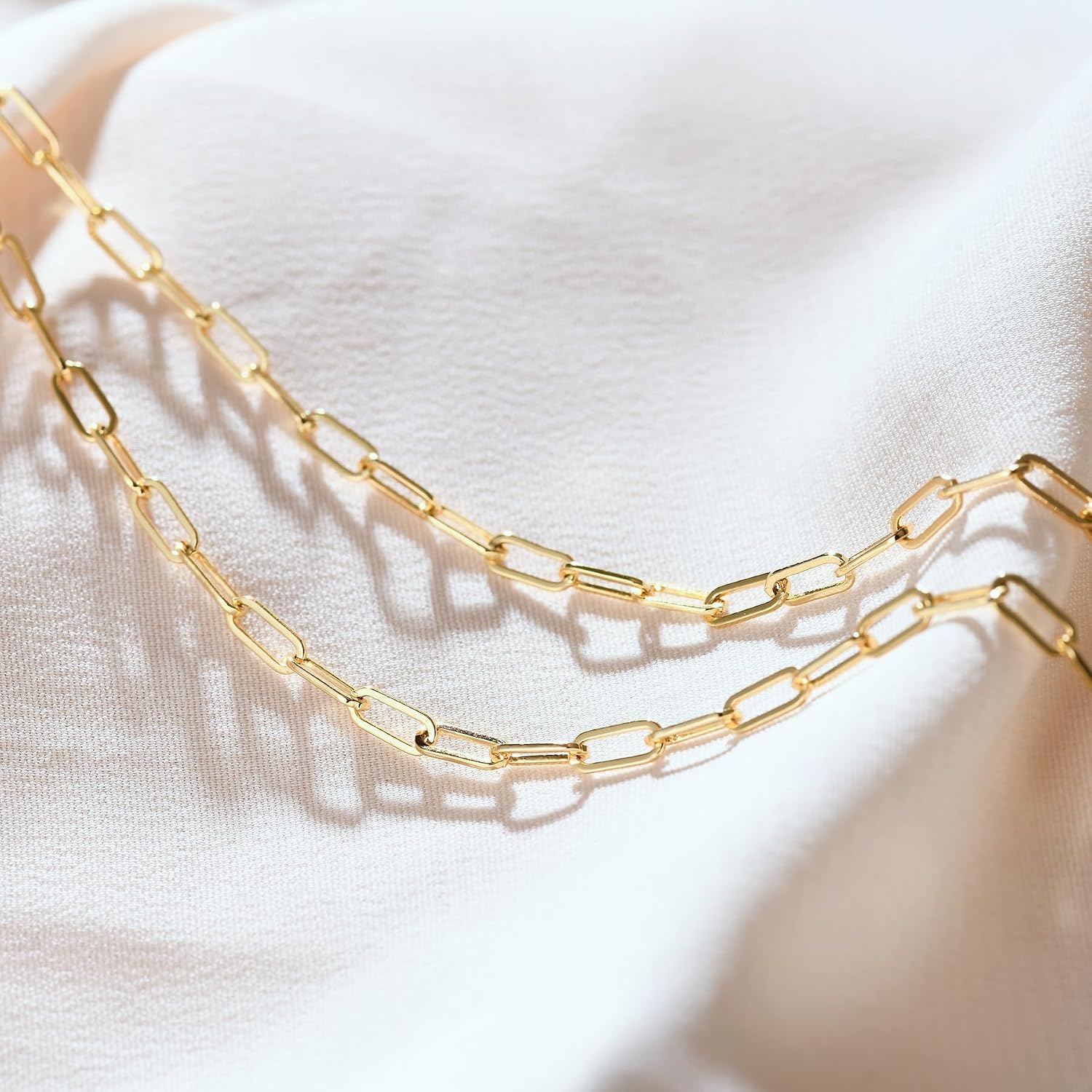 14K Gold Chain Necklaces 2.5mm Paperclip Chains for Women Trendy Non-tarnish Necklace Unisex Gold Jewelry Gifts Sweat Proof and Fade Resistant Lifetime Quality（18-24Inches）