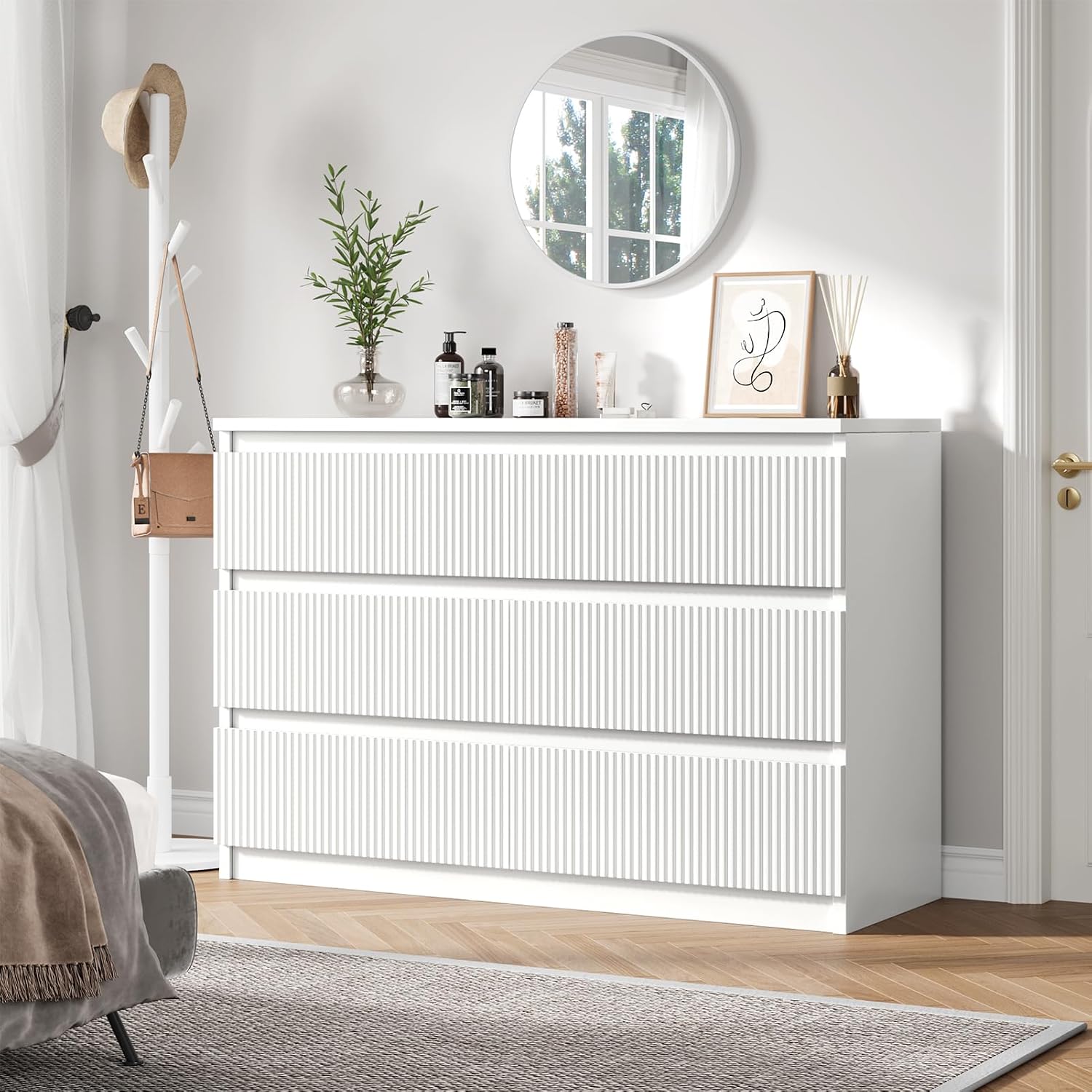 Jocoevol 6 Drawer Fluted Dresser, Modern Chest of Drawers for Bedroom with Hidden Handles, Wood Storage Organizer Cabinet for Living Room & Entryway, White (15.7' D x 47.3' W x 31.6' H)