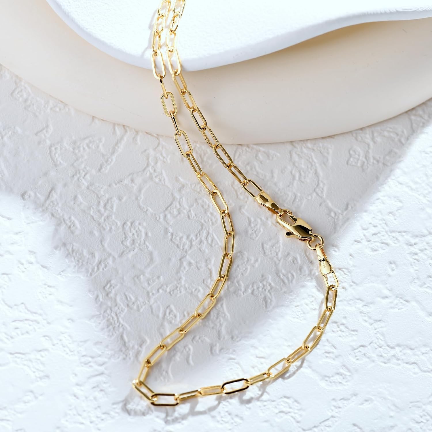 14K Gold Chain Necklaces 2.5mm Paperclip Chains for Women Trendy Non-tarnish Necklace Unisex Gold Jewelry Gifts Sweat Proof and Fade Resistant Lifetime Quality（18-24Inches）