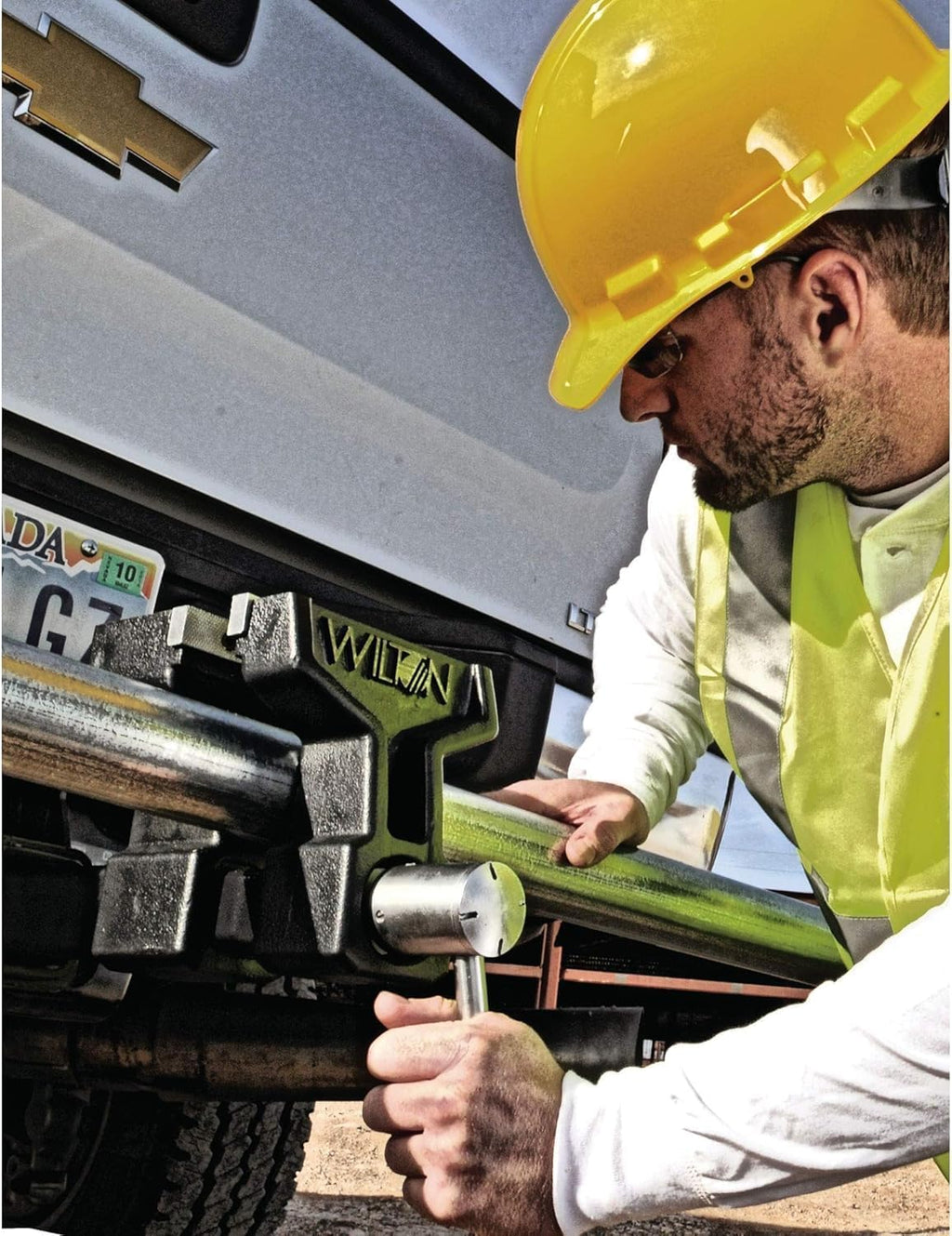 Wilton ATV All-Terrain Truck Hitch Vise, 6' Jaw Width, 5-3/4' Max Jaw Opening, 5' Throat (10010)