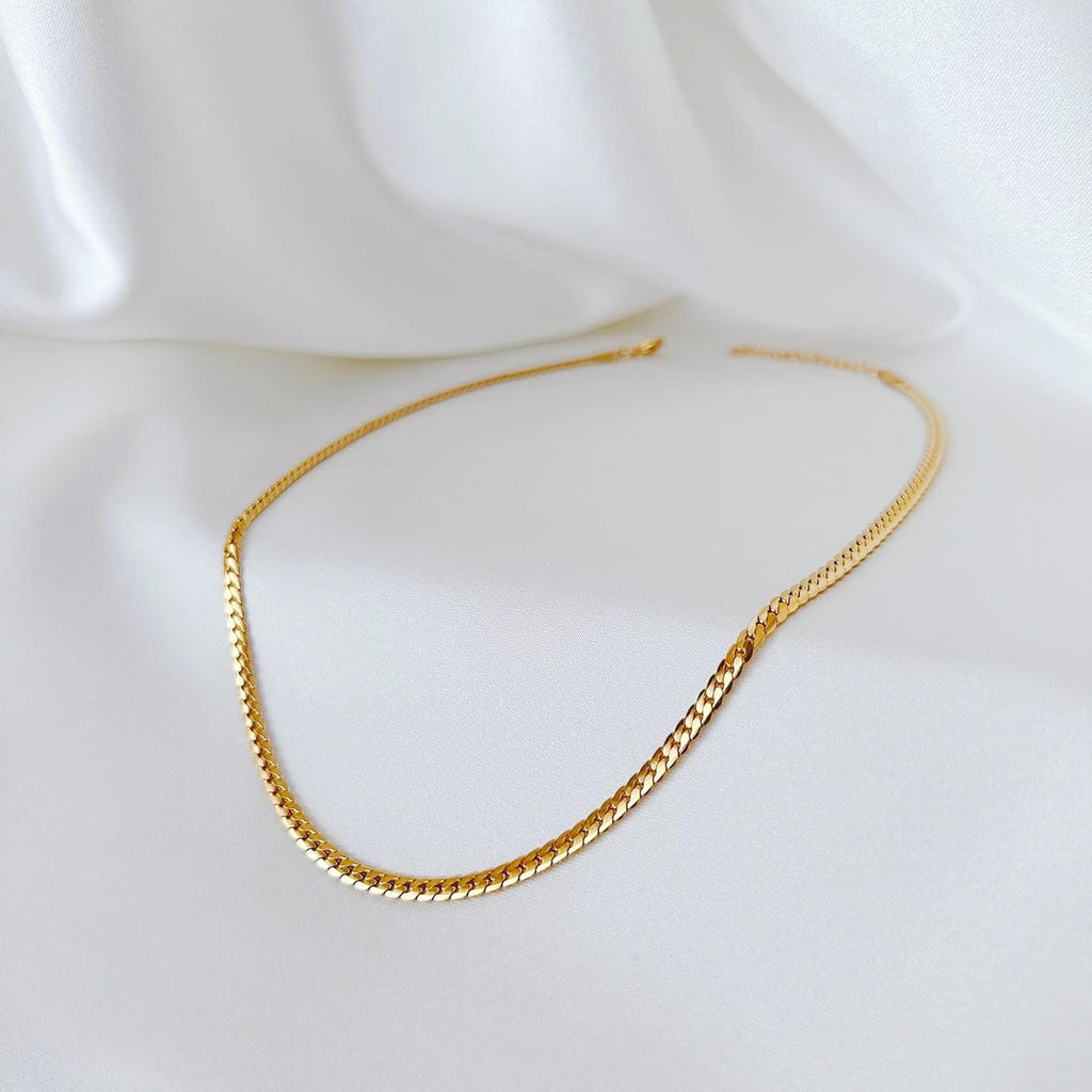 Gold Chain for Women & Men,14K Gold Necklace for Men &Women Flat Snake Chains for Womens Herringbone Curb Choker Chains Necklaces 3MM Width，18' 20' 22' 24'