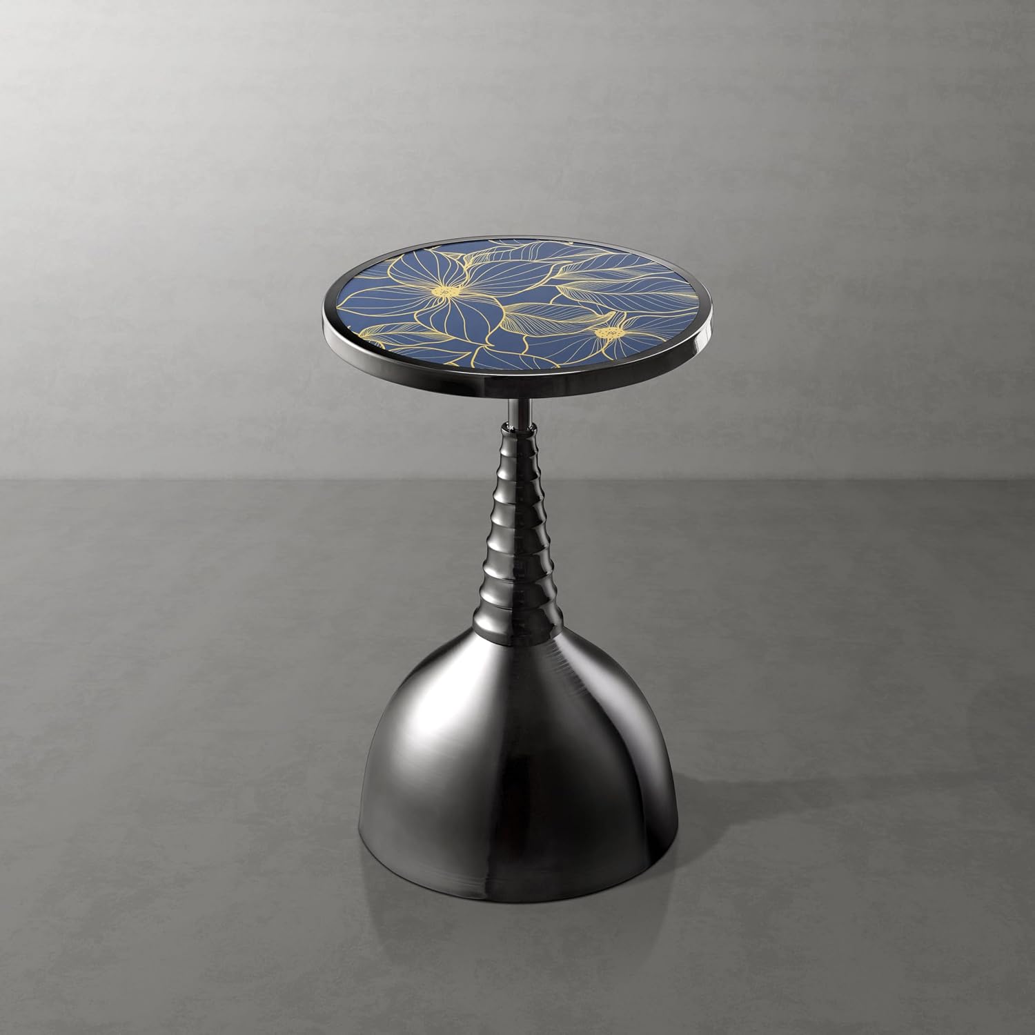 Homes: Inside + Out Halric Modern 24' Tall Round End Table with Decorated Tabletop and Iron Metal Base, Accent Furniture, Elegant Pedestal Stand for Living Room, Home Office, Black with Floral Print