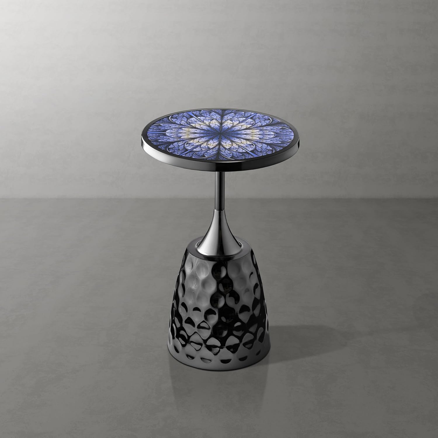 Homes: Inside + Out Halric Modern 24' Tall Round End Table with Printed Tabletop and Iron Metal Base, Accent Furniture, Pedestal Stand for Living Room, Home Office, Black with Geometric Floral