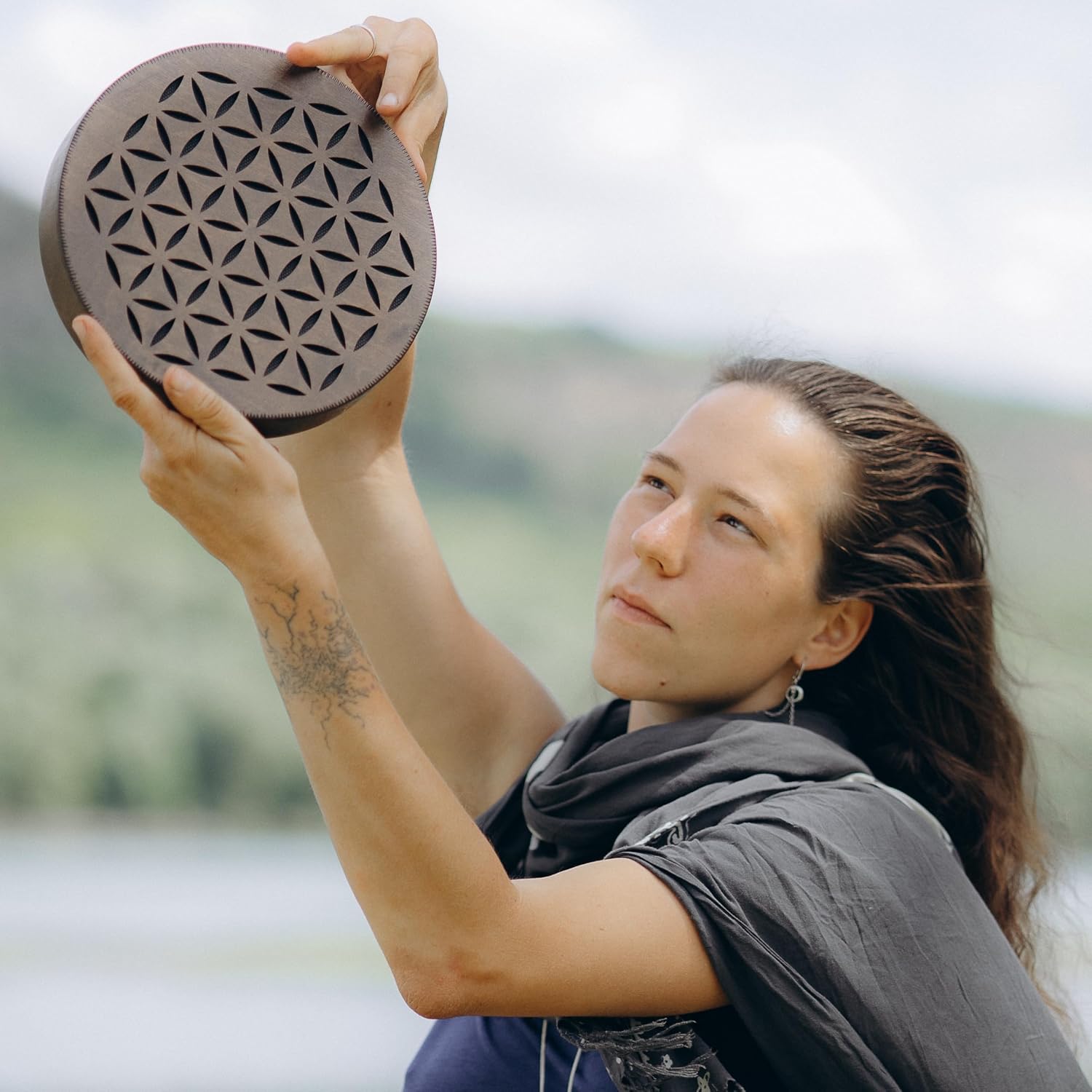 Rain-Fall Disc, 8.6 Inch (22 cm) Wooden Ocean Drum, Gentle Rain Sound for Sound Bath, Meditation & Sound Healing, Flower of Life & AUM Design