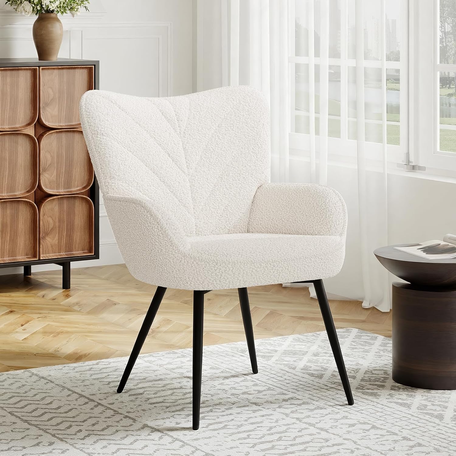 MALOL Mid-Century Modern Beige Sherpa Accent Chair, Upholstered Armchair for Living Room/Bedroom/Reading Corner, Curved Back & Padded Seat, High-Density Cushion, Metal Legs, Soft Cozy Fabric