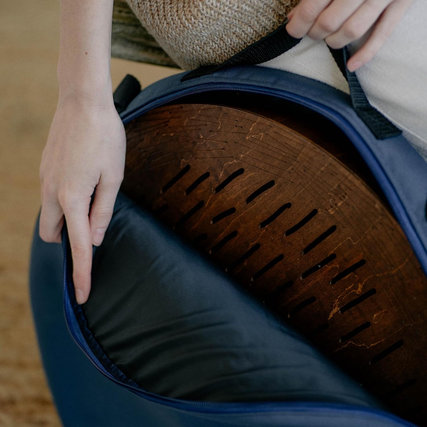 Water-Fall Disc — Wooden Ocean Drum, Storm, 19.5' (50 cm) | Deep Ocean Waves & Waterfall Sound for Sound Bath, Meditation & Sleep | With Protective Bag