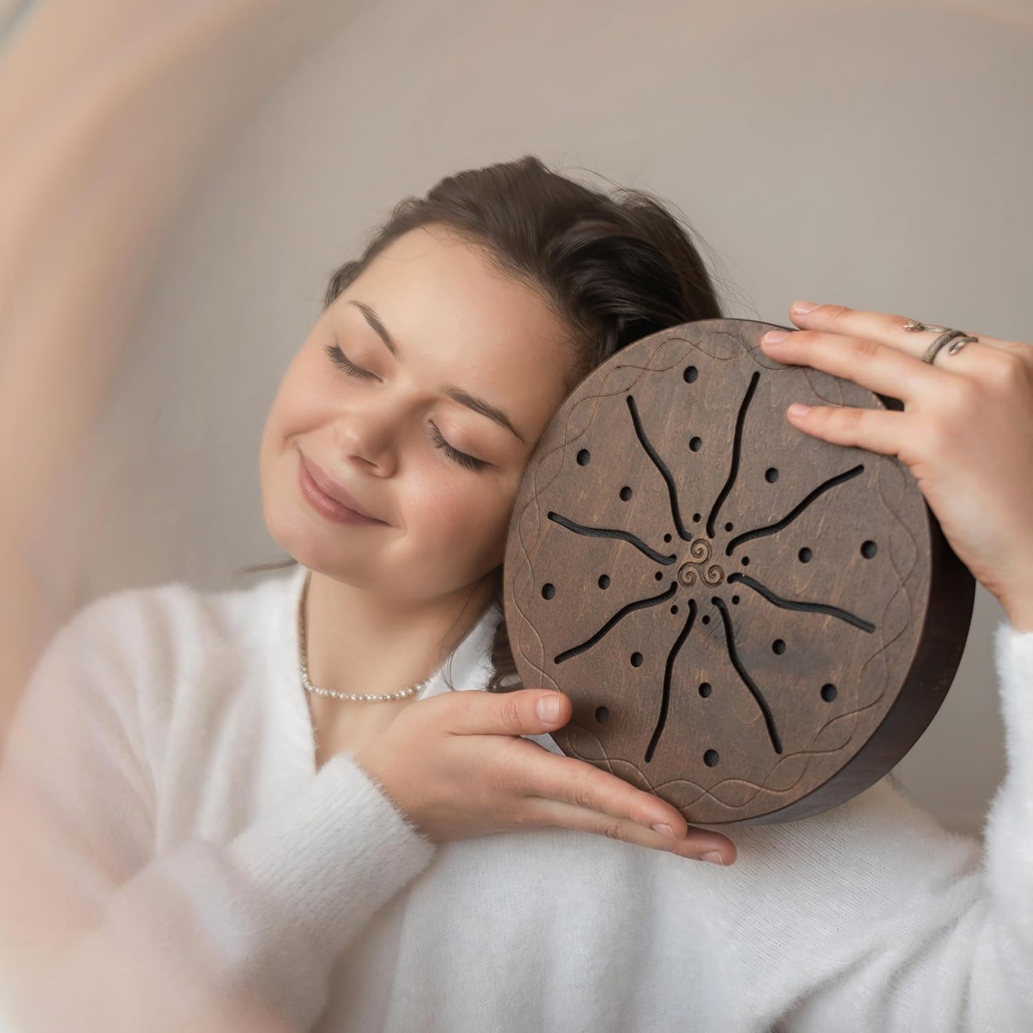 Rain-Fall Disc, 8.6 Inch (22 cm) Wooden Ocean Drum, Gentle Rain Sound for Sound Bath, Meditation & Sound Healing, Celtic Tree of Life Design