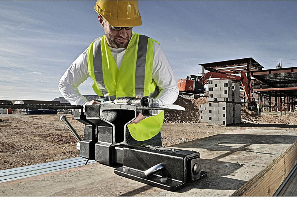 Wilton ATV All-Terrain Truck Hitch Vise, 6' Jaw Width, 5-3/4' Max Jaw Opening, 5' Throat (10010)