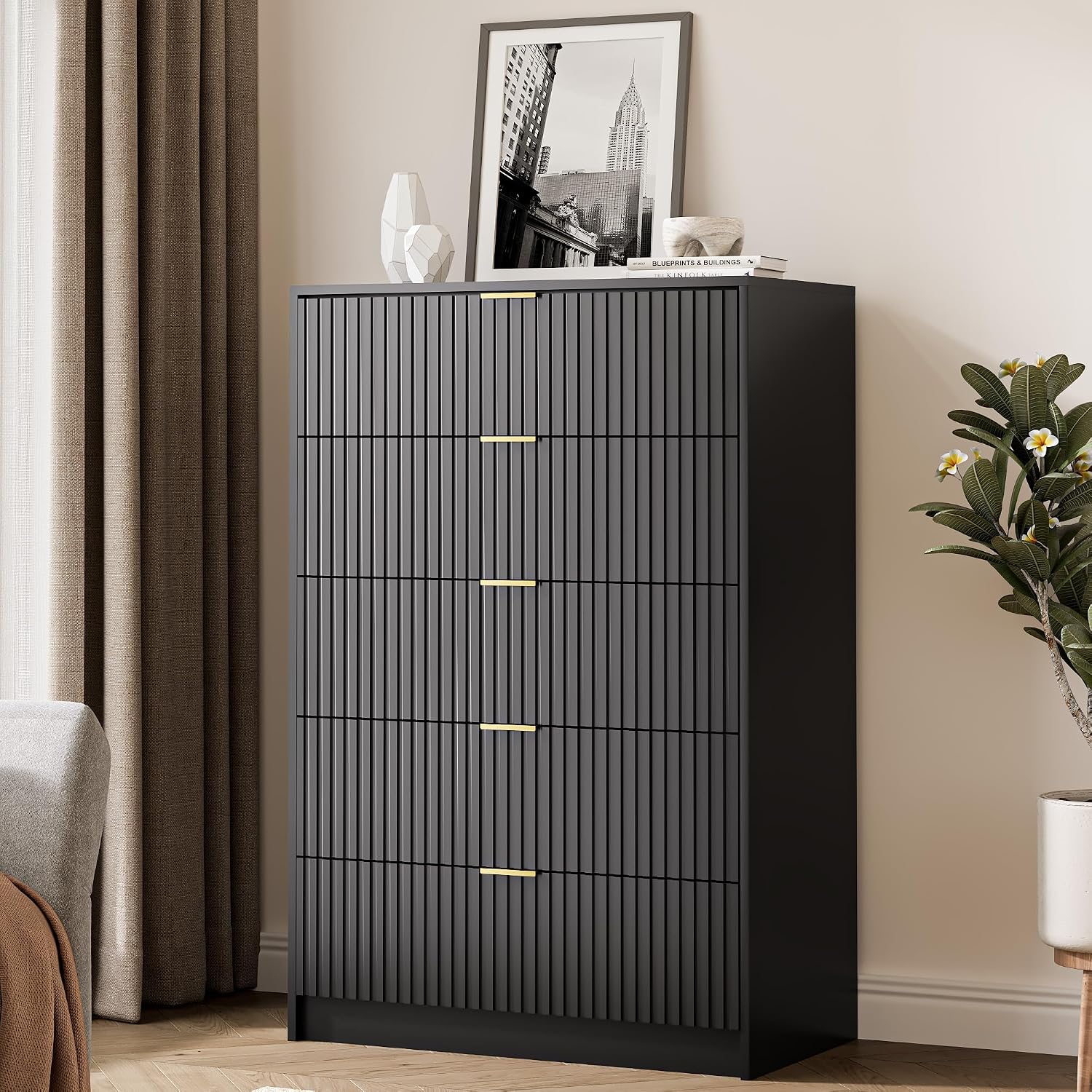 MAISONARIA 5 Drawer Dresser for Bedroom, Tall Dresser Chest of Drawers with Gold Handles, 32 Inch Wide Nightstand with for Bedroom, Living Rooms, Offices, and Entryways, Black