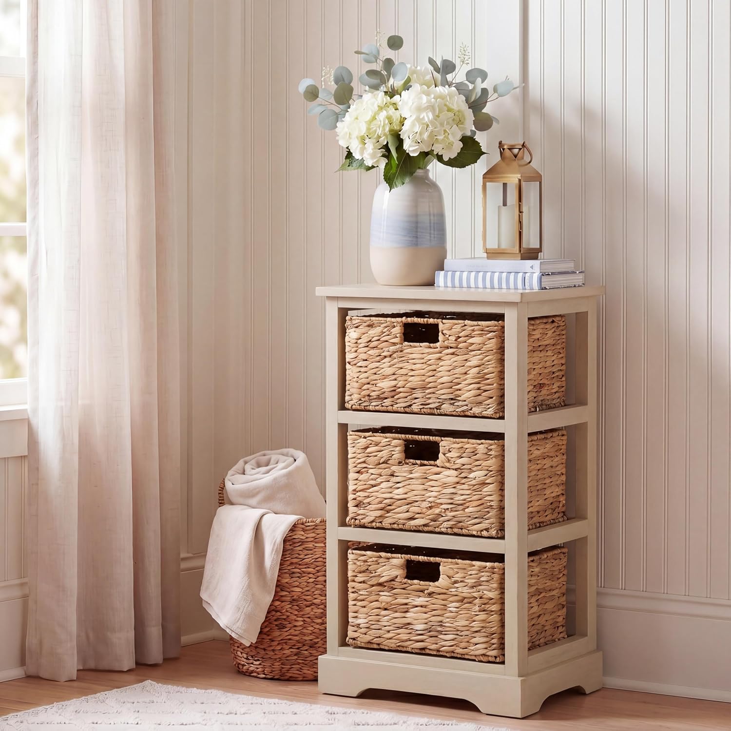SAFAVIEH Furniture - Halle 3-Basket Side Table - Sand - Solid Wood - Coastal Basket Storage Design - Ideal for Living Room, Entryway, Home Office, 17.5'W x 13.5'D x 29.5'H - Fully Assembled (AMH5738G)