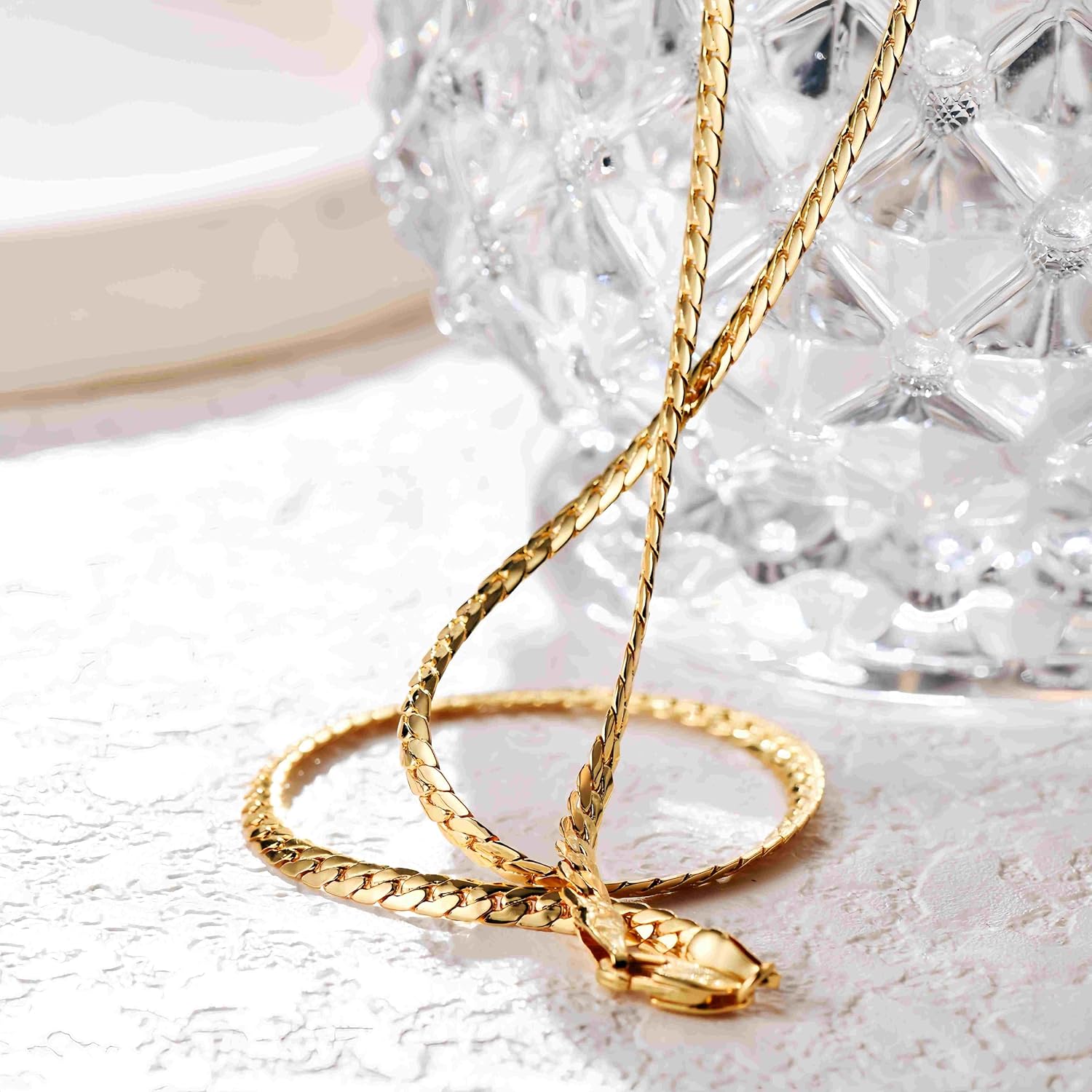 Gold Chain for Women & Men,14K Gold Necklace for Men &Women Flat Snake Chains for Womens Herringbone Curb Choker Chains Necklaces 3MM Width，18' 20' 22' 24'
