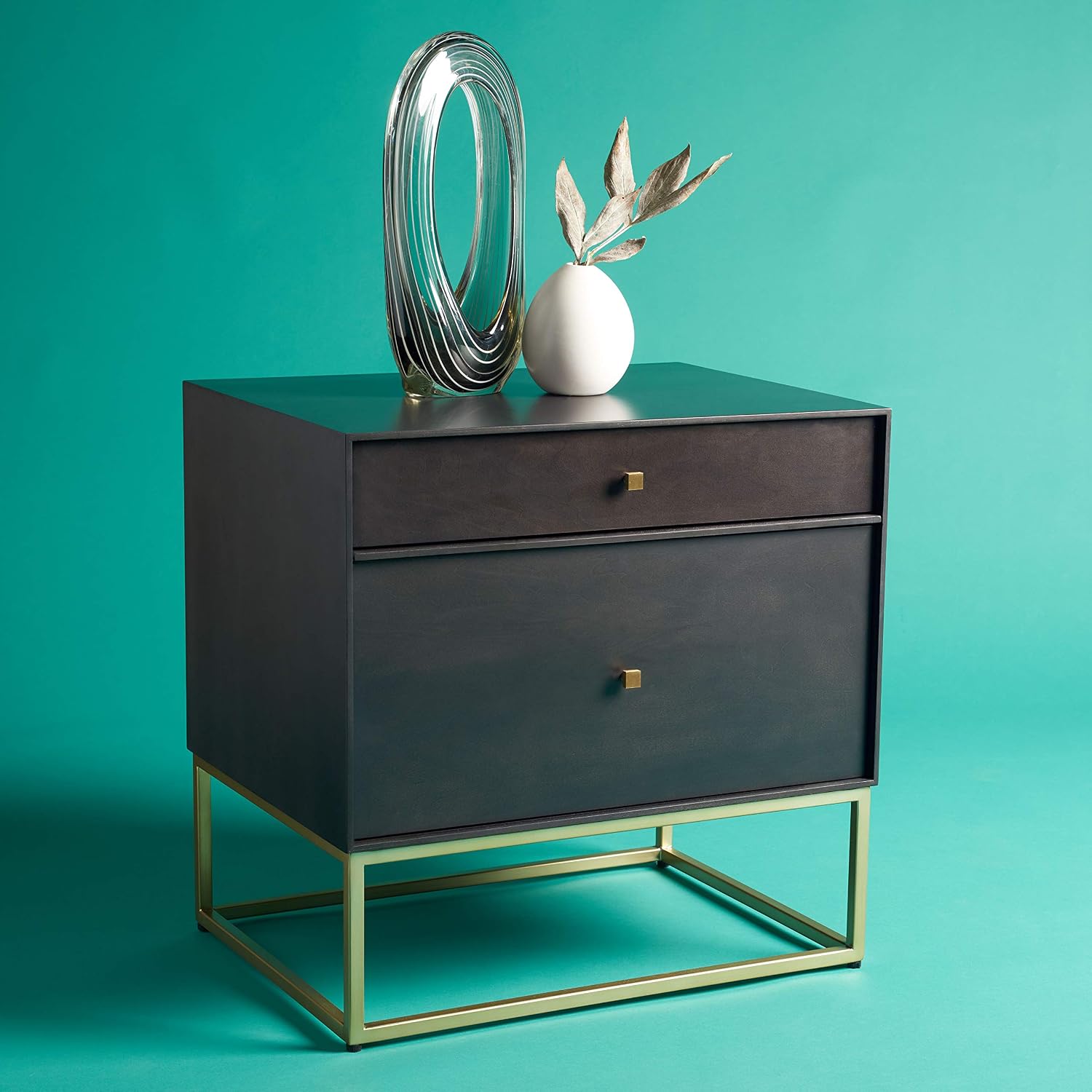 SAFAVIEH Couture Home Collection Adelyn Black & Gold 2-Drawer Nightstand, Fully Assembled (SFV7209B)