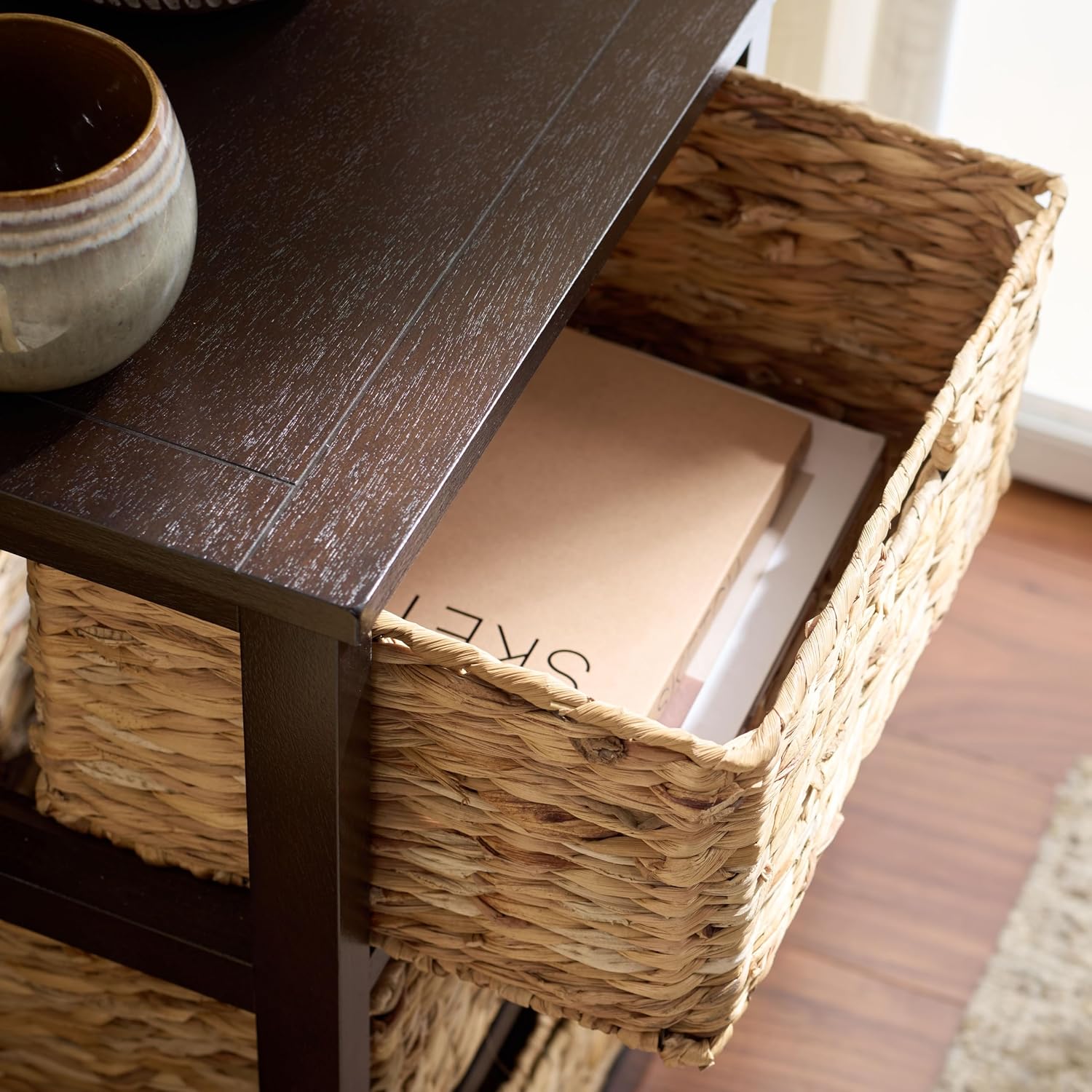 SAFAVIEH Furniture - Halle 3-Basket Side Table - Dark Chocolate - Solid Wood - Coastal Basket Storage Design - Ideal for Living Room, Entryway, 17.5'W x 13.5'D x 29.5'H - Fully Assembled (AMH5738F)