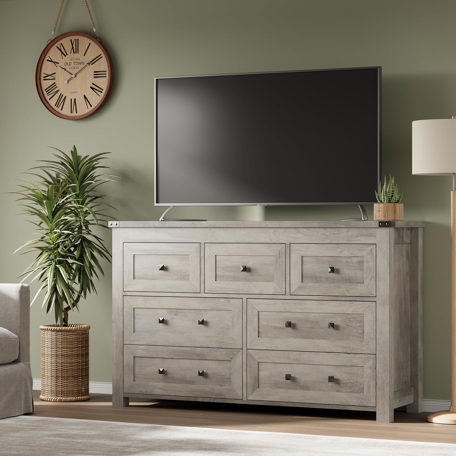 BORNOON 7-Drawer Dresser, Modern Wooden Storage Chest of Drawers, Dresser TV Stand, Wood Drawer Organizer with Metal Handles for Bedroom, Living Room, Hallway