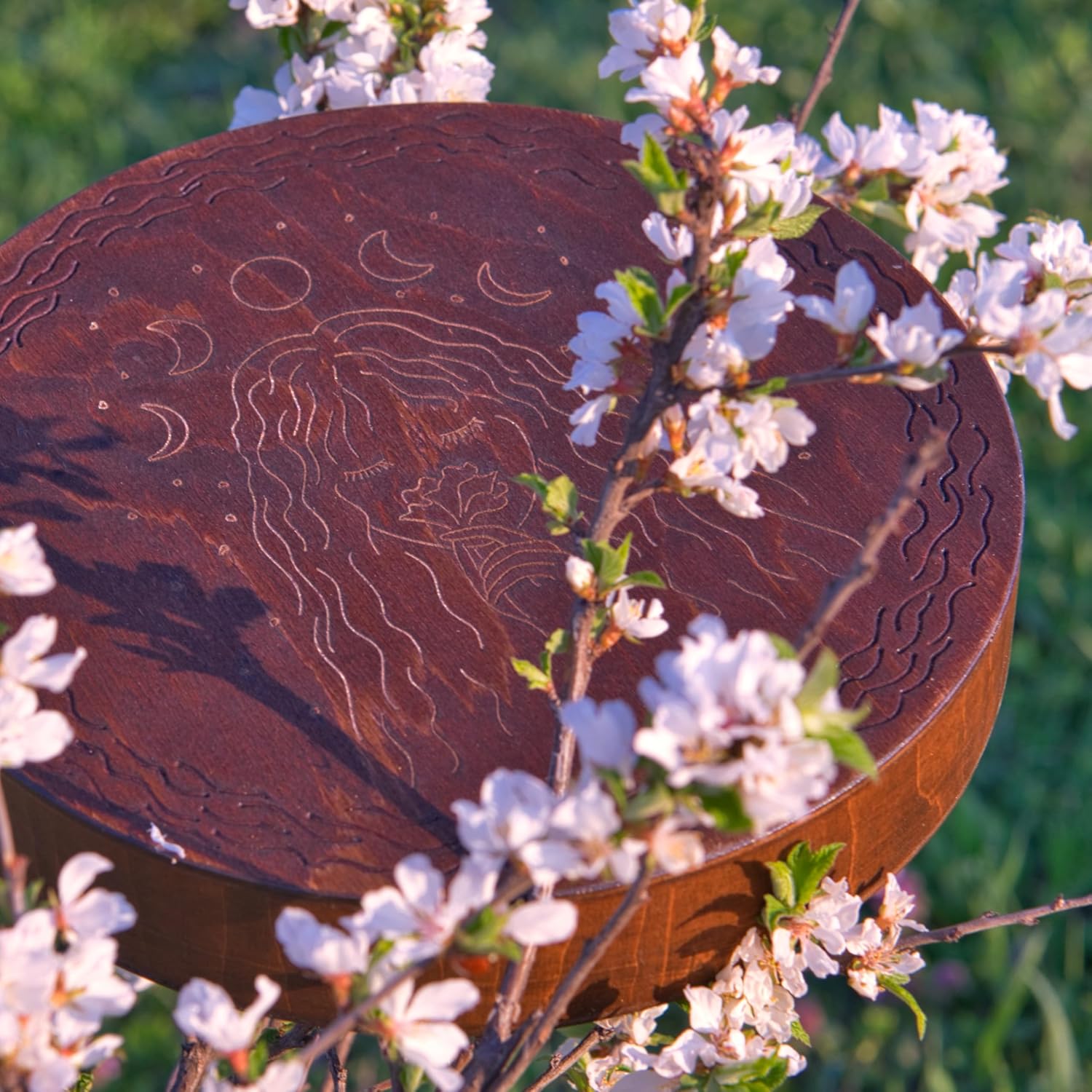 Rain-Fall Disc, 8.6 Inch (22 cm) Wooden Ocean Drum, Gentle Rain Sound for Sound Bath, Meditation & Sound Healing, Moon, Stars & Woman Design