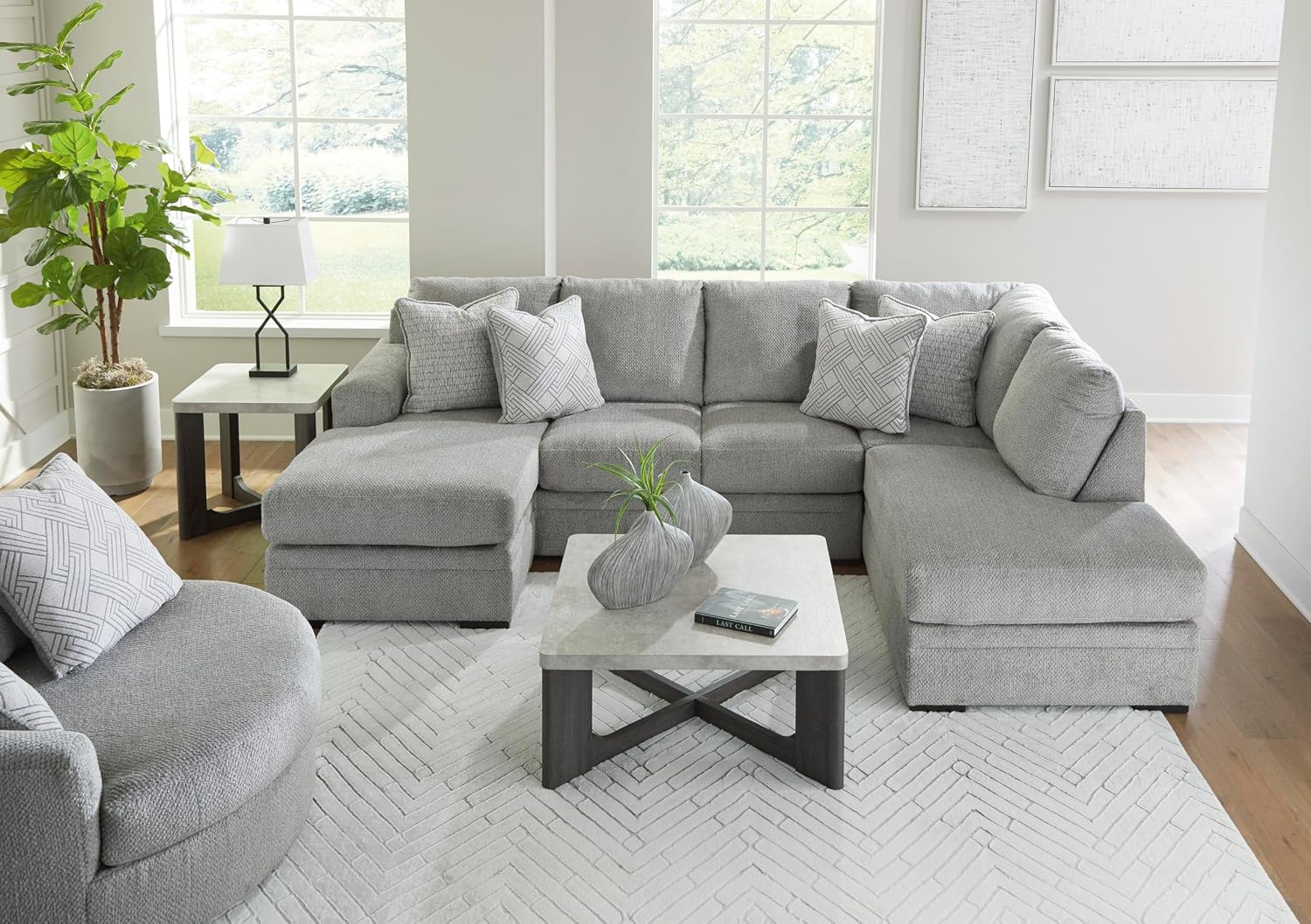 Signature Design by Ashley Casselbury Contemporary Upholstered Oversized Swivel Accent Chair with 3 Throw Pillows, Light Gray