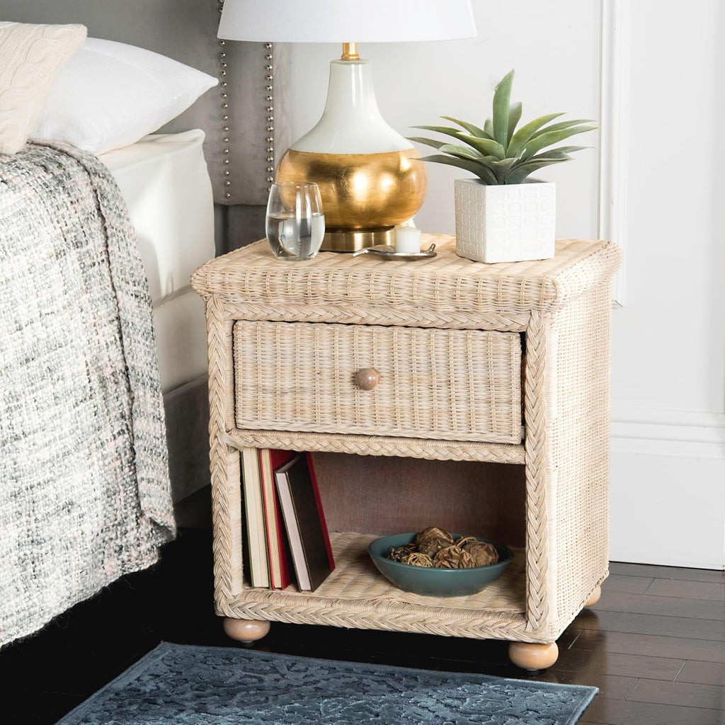 SAFAVIEH Home Collection - Adira Natural White Wash Wicker 1-Drawer Nightstand Accent Table, Coastal Boho Bedroom Storage Furniture with Shelf, 22.1'W x 16.5'D x 22.1'H (SEA8002A)