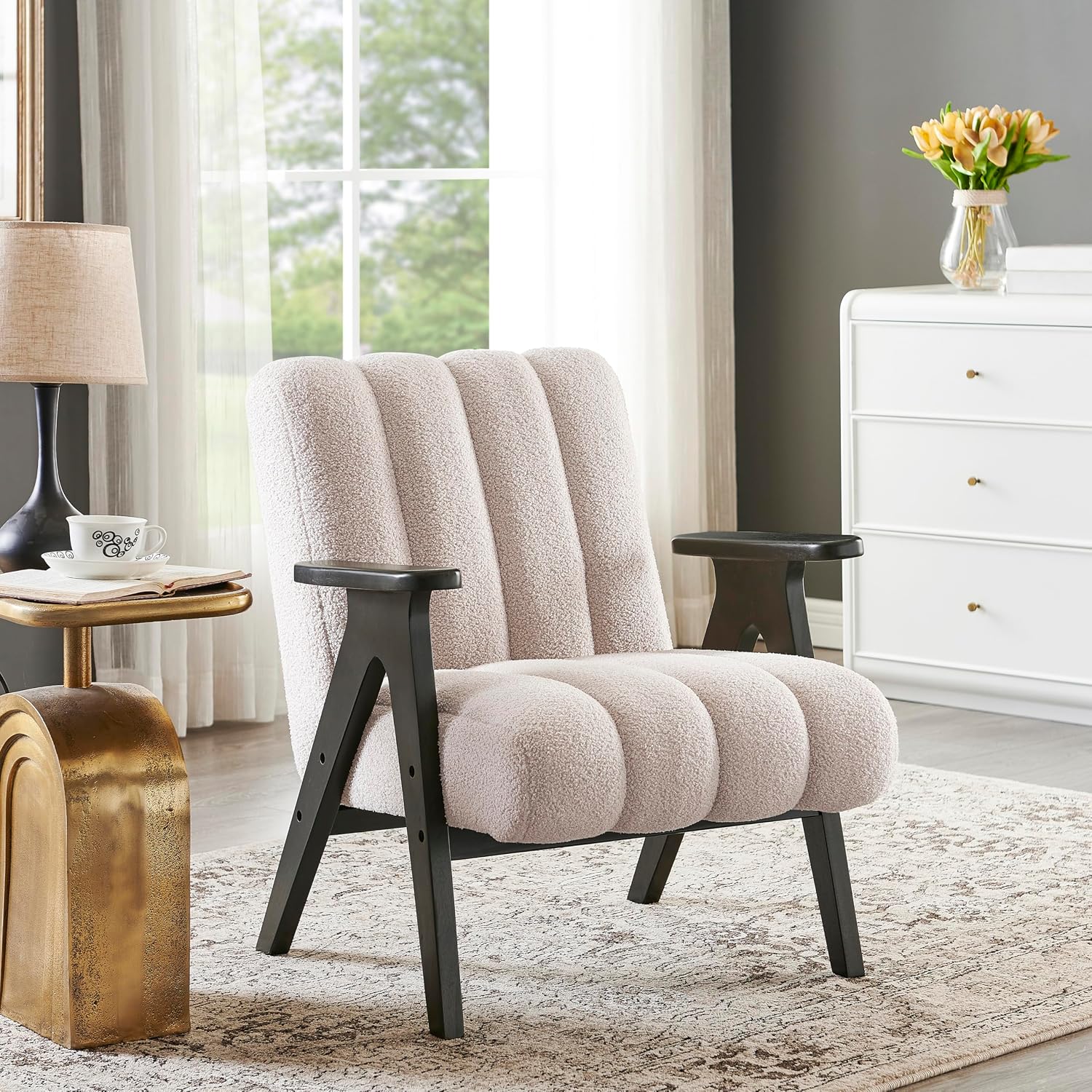 Roundhill Furniture Rella Modern Teddy Sherpa Accent Chair with Espresso Wood Frame, Beige