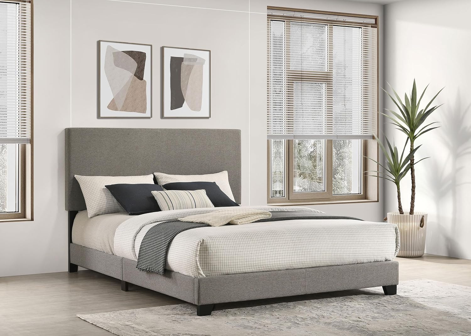 Coaster Home Furnishings - Dorian - Fabric Upholstered Wood Panel Bed with Padded Headboard, Wood Legs and Transitional Style - Bedroom - Queen Size - Taupe - 300851Q