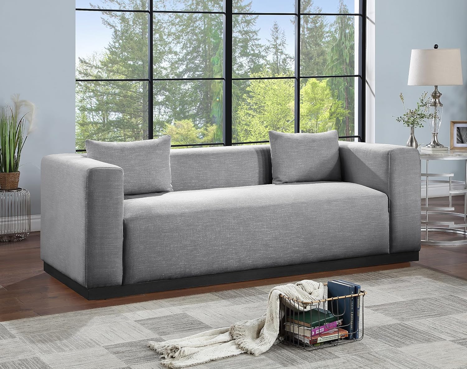 Meridian Furniture 642Grey-S Alfie Collection Modern | Contemporary Sofa with Rich Grey Linen Textured Fabric, Black Finish Solid Wood Base, 90.5' W x 36' D x 28.5' H, Grey